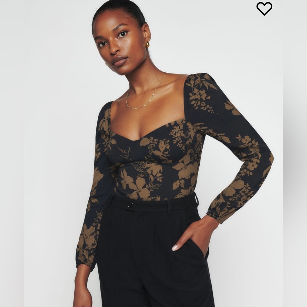 Reign Top